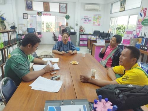 พช.อุ้มผาง : สนับสนุนและให้บริการโครงการแก้ไขปัญหาความยากจน (กข.คจ.)